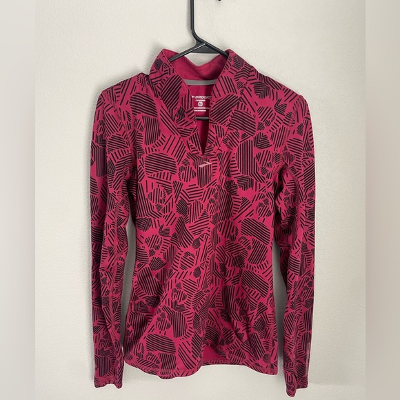 Brooks Tops - Brooks Pink Black Geometric Running Pullover Women’s M Reflective Thumbholes